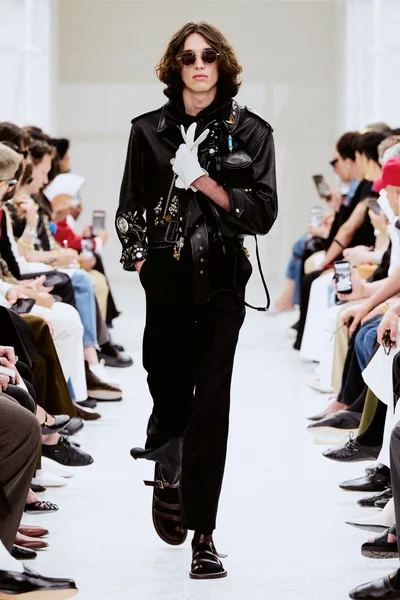 Look 45